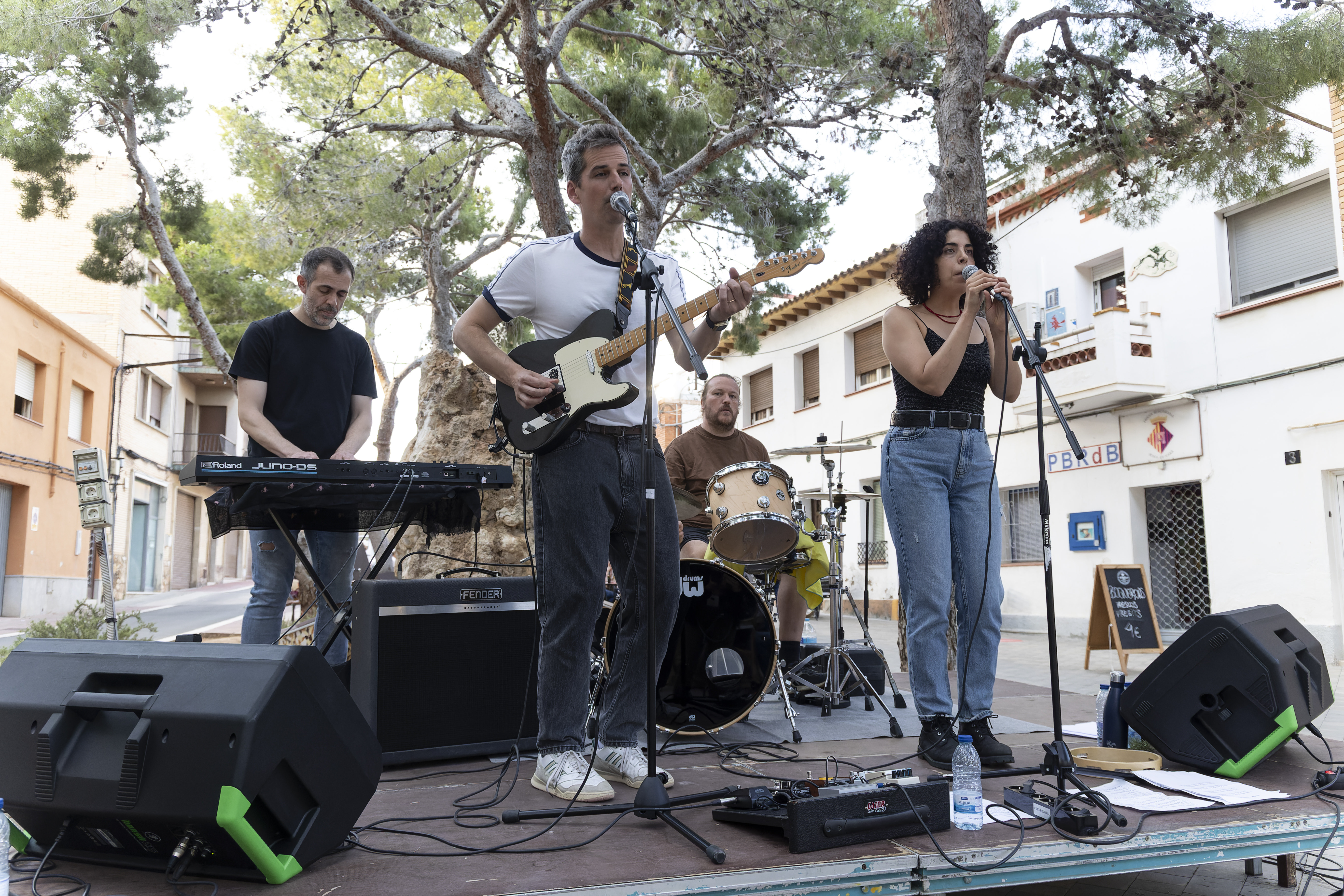 Activitats a la plaça dels Pins durant el Festival 